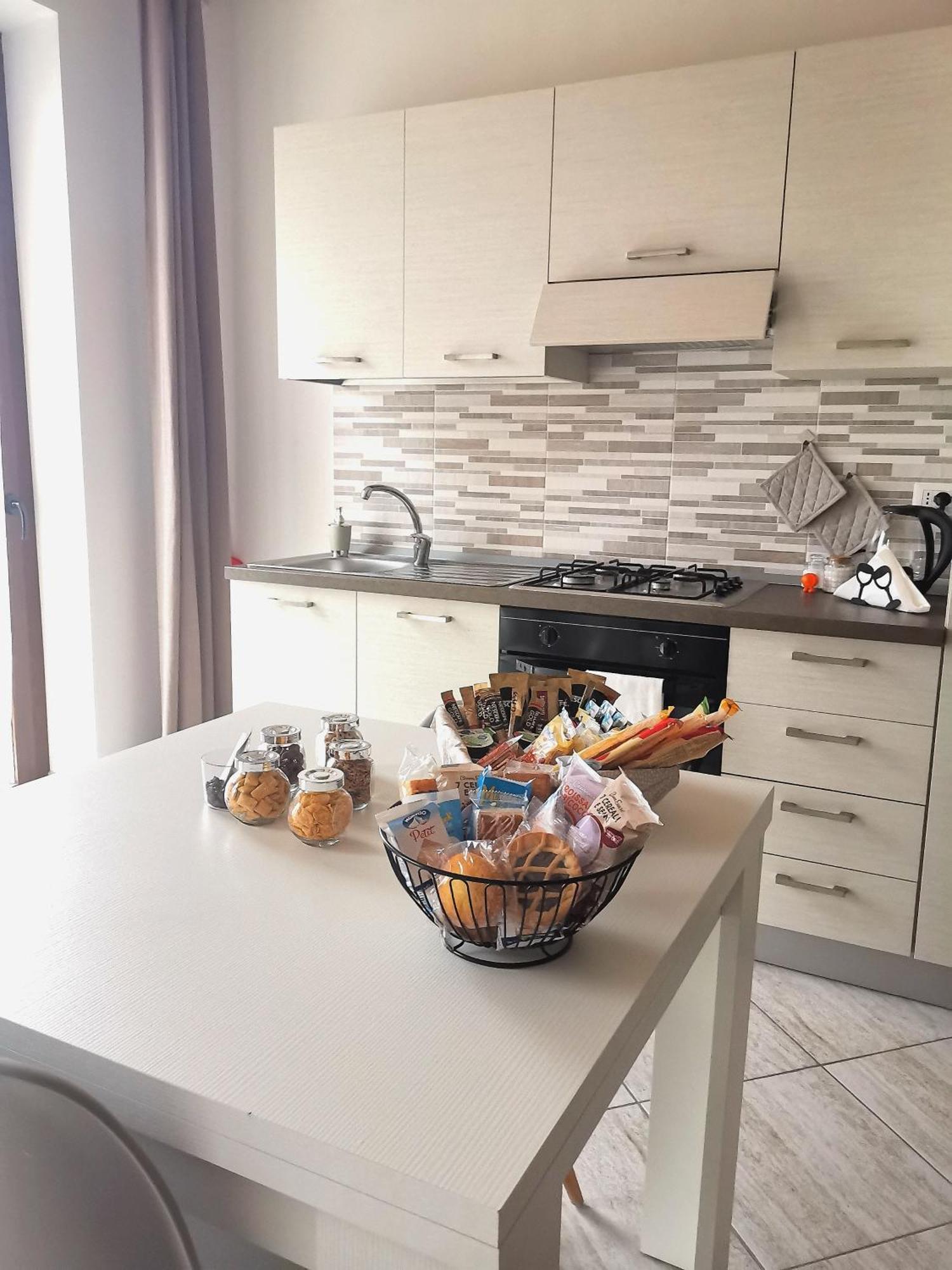 Paradeisos Residence Sas Сома Ломбардо Екстериор снимка