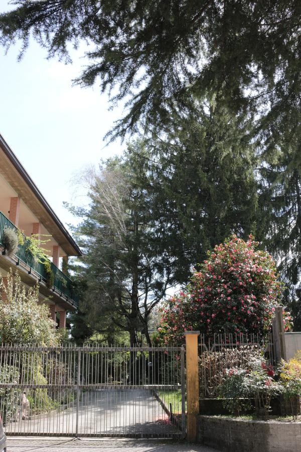 Paradeisos Residence Sas Сома Ломбардо Екстериор снимка