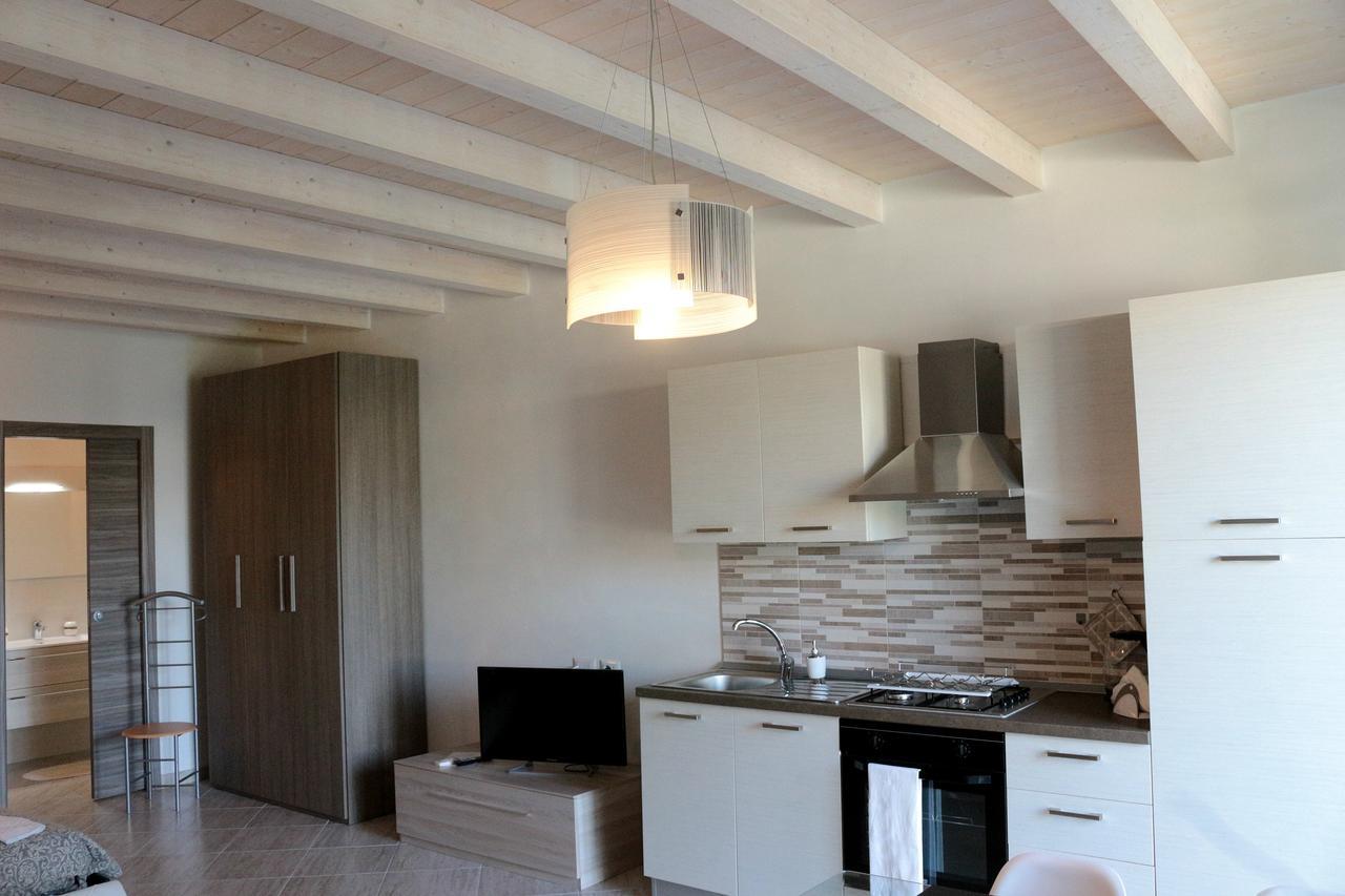 Paradeisos Residence Sas Сома Ломбардо Екстериор снимка