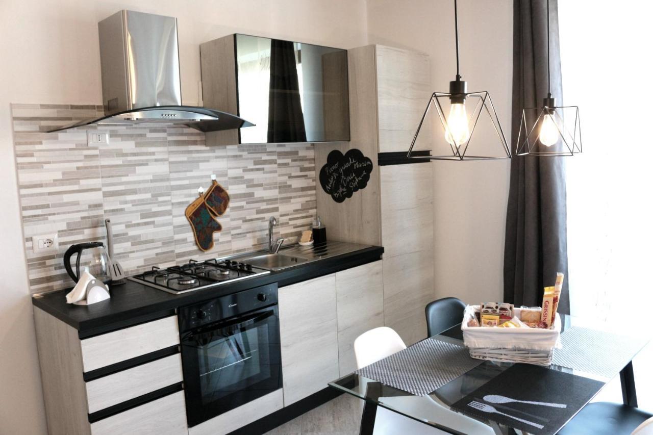 Paradeisos Residence Sas Сома Ломбардо Екстериор снимка