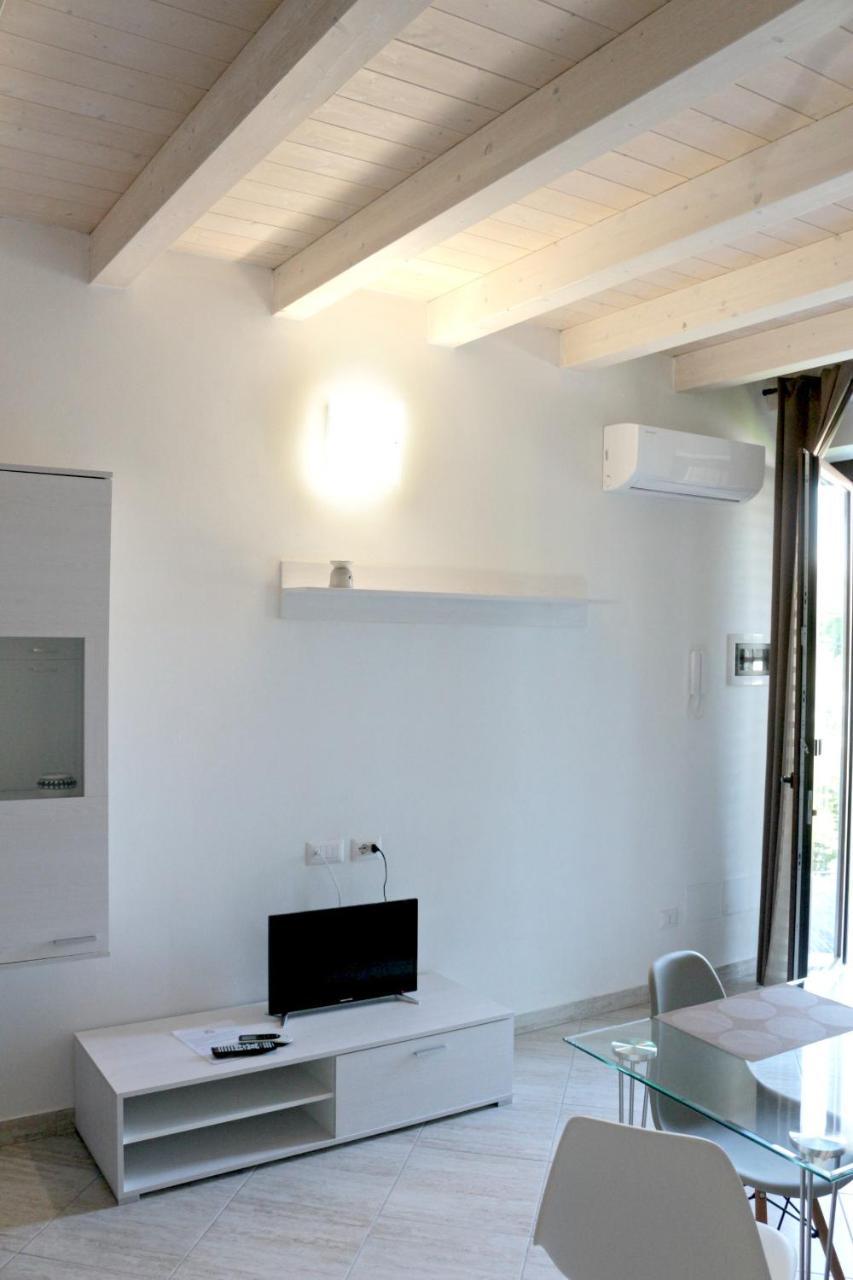 Paradeisos Residence Sas Сома Ломбардо Екстериор снимка