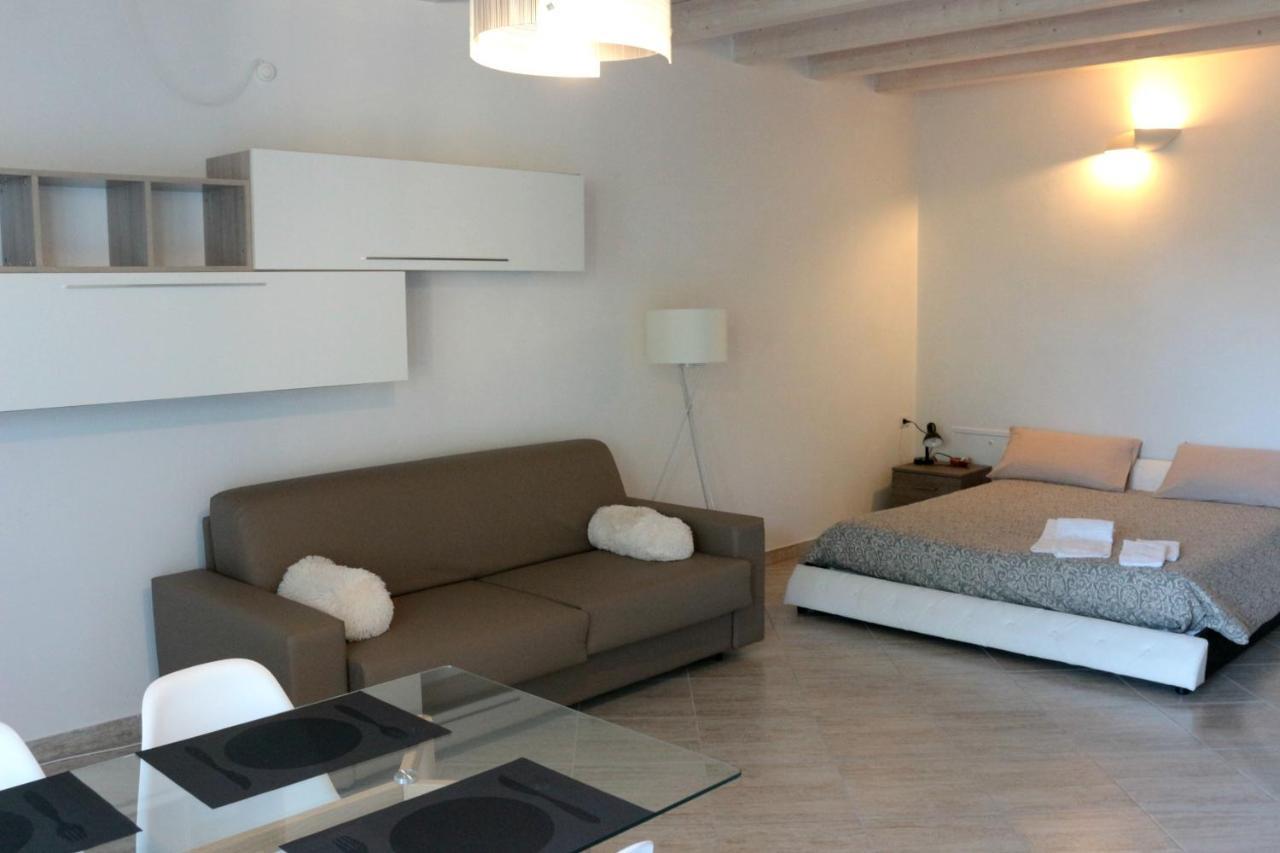 Paradeisos Residence Sas Сома Ломбардо Екстериор снимка